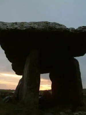 S1.Portal tomb
